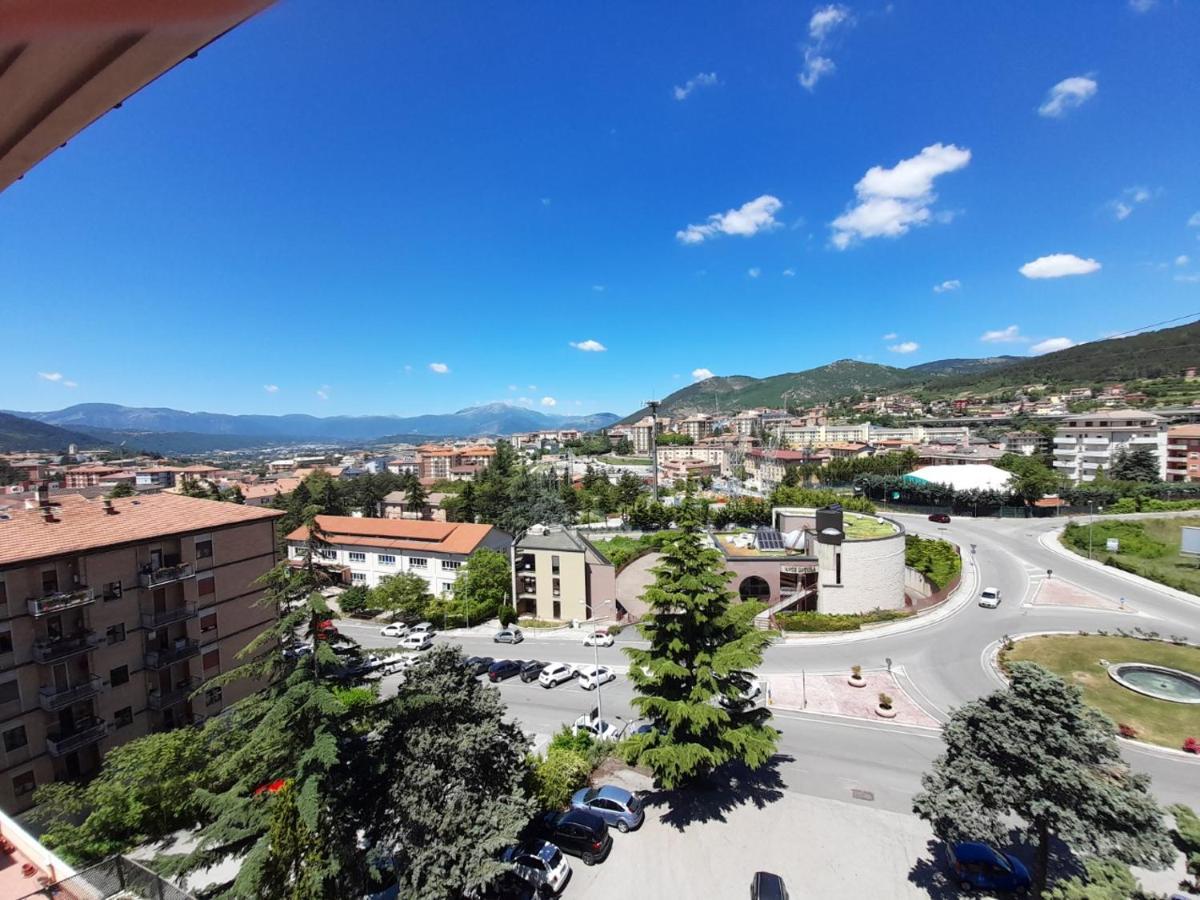 Apartamento Dreamhouse LʼAquila Exterior foto