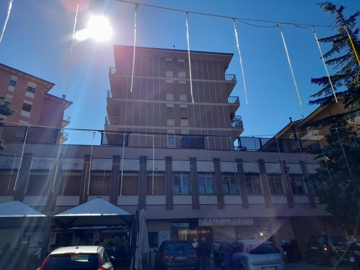 Apartamento Dreamhouse LʼAquila Exterior foto