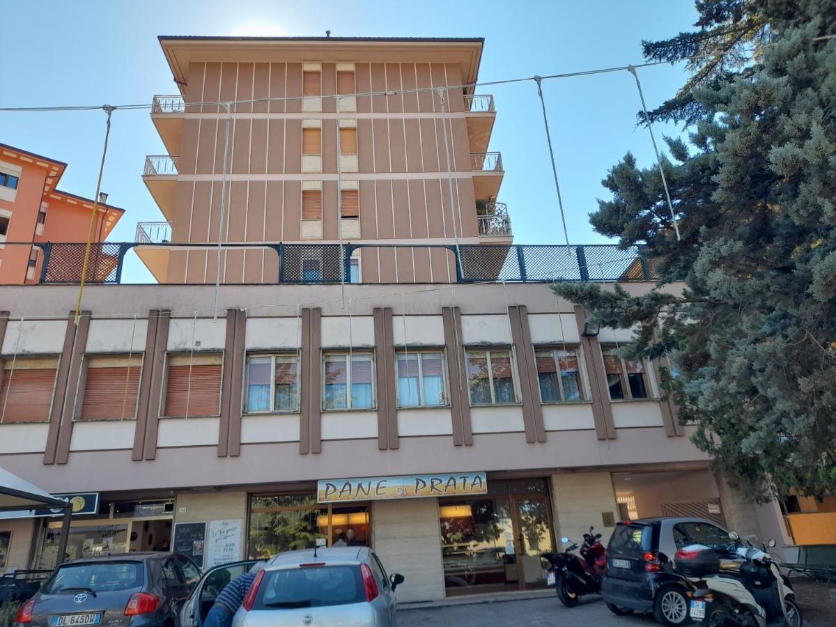 Apartamento Dreamhouse LʼAquila Exterior foto